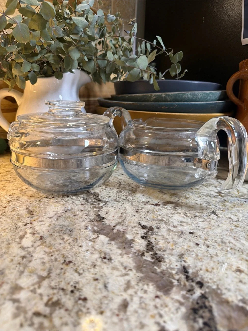 Vintage Pyrex Flameware Glass Teapot 6-Cup Stovetop Kettle with Lid & 1 Without